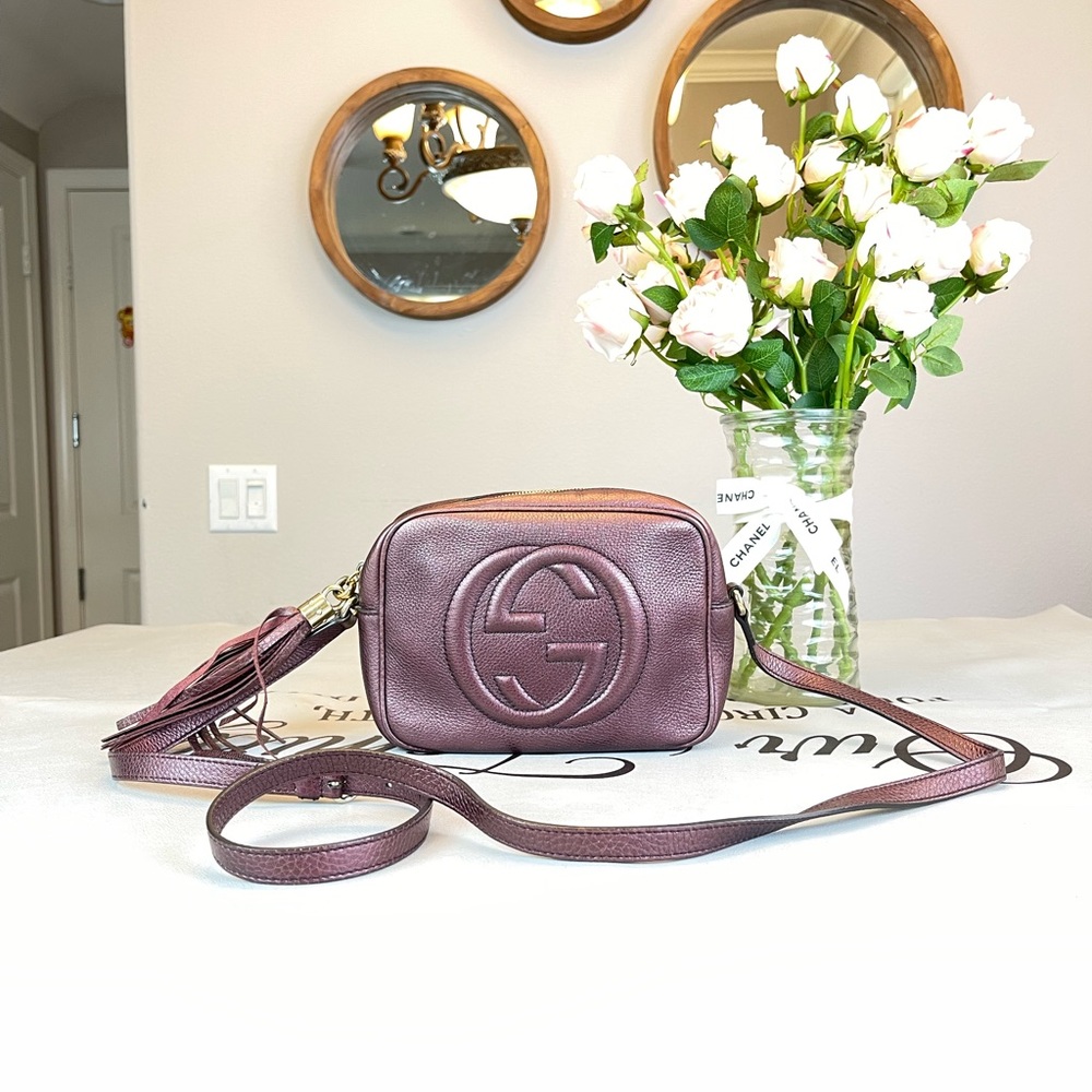 SOLD!!! Gucci GG Logo Soho Disco Shoulder Bag Crossbody